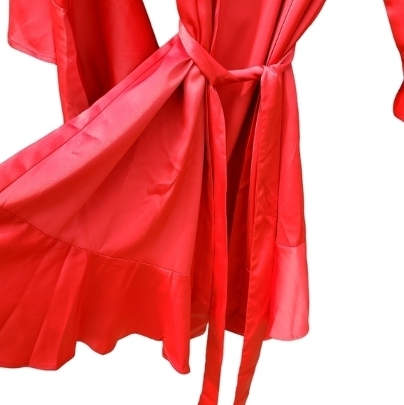 Women's Red Open Flare Sleeve Silky Robe XL NWOT - Picture 3 of 12